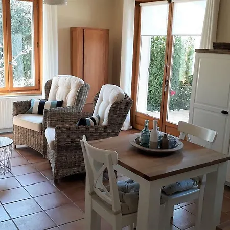 Les Volets Bleus Holiday home *